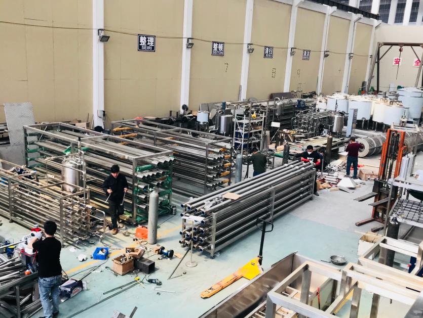 1657347299747160.jpg 管式丝瓜视频污版机车间.jpg